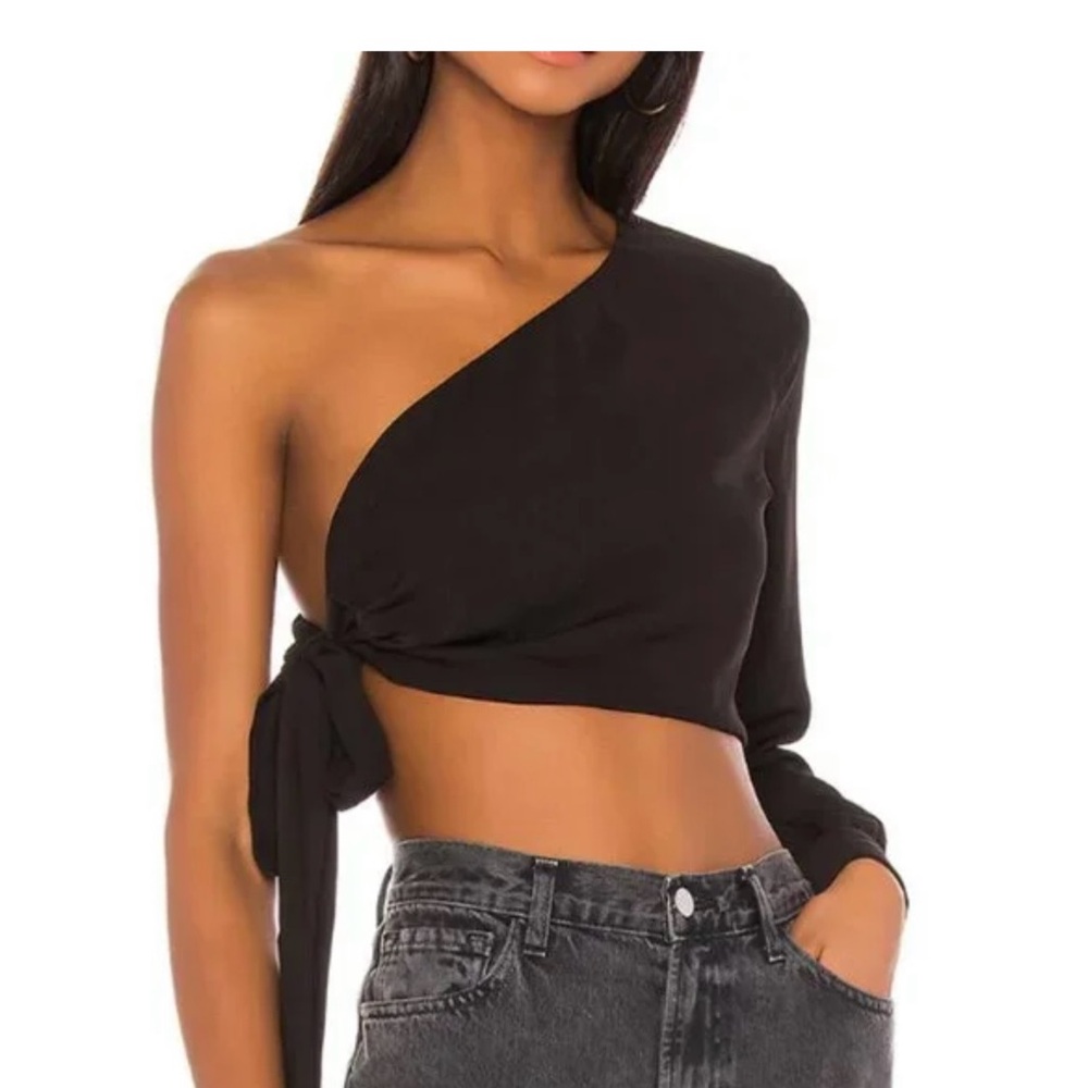 Superdown Charlotte one shoulder long sleeve crop top